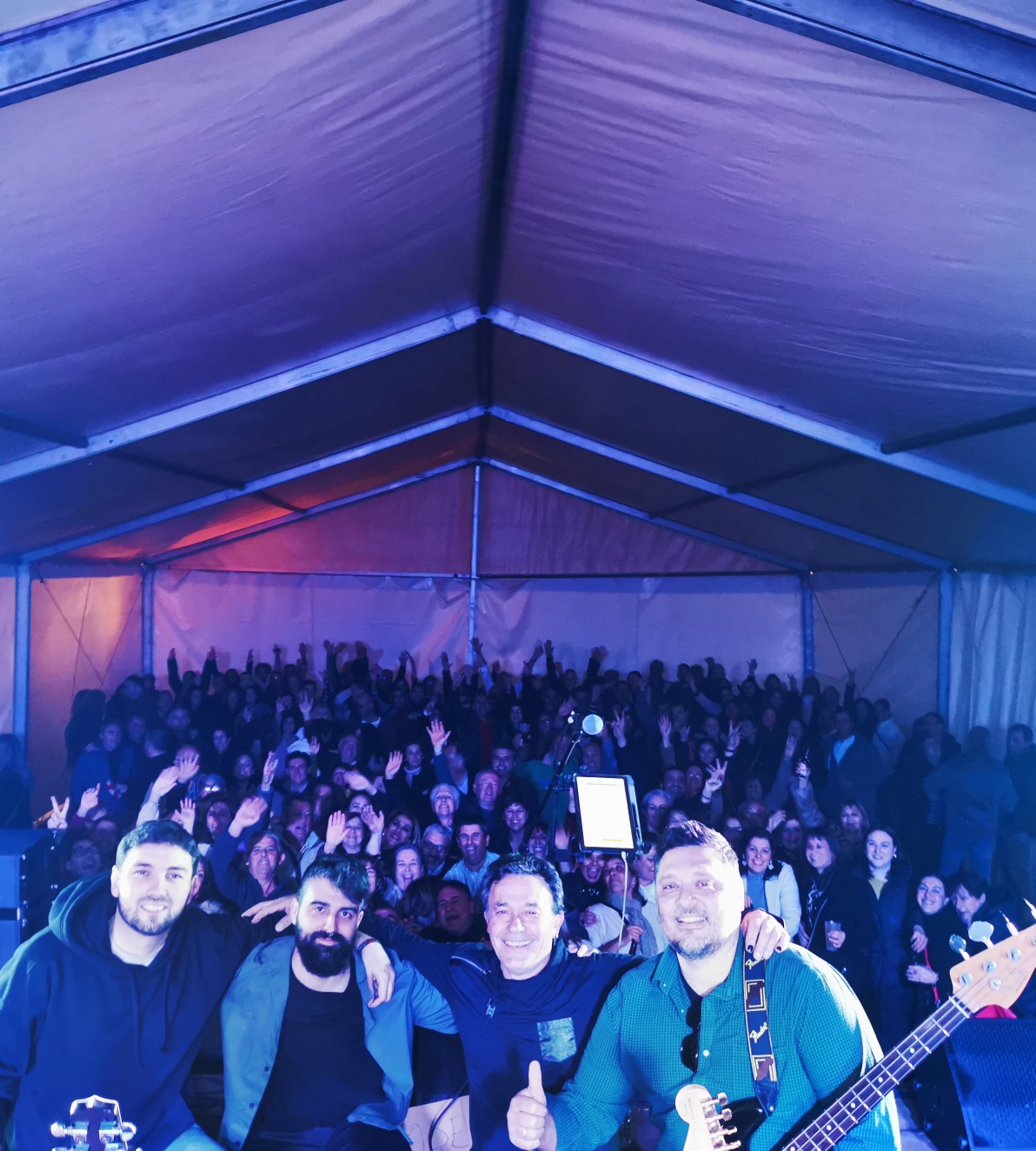 Floripes Band Música: Versiones y covers en Cáceres