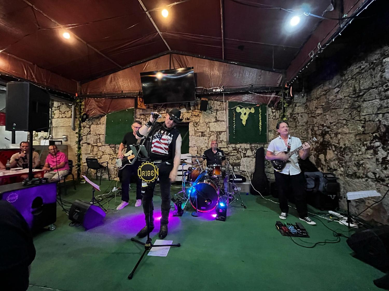 Origen Tú música en castellano de la mejor época ,80, 90 00