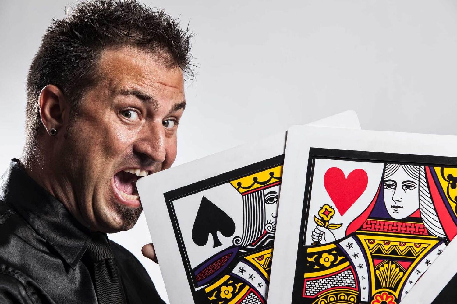 Fèlix Brunet - Ilusionista Fèlix Brunet - Ilusionista Circo: Magos en Girona