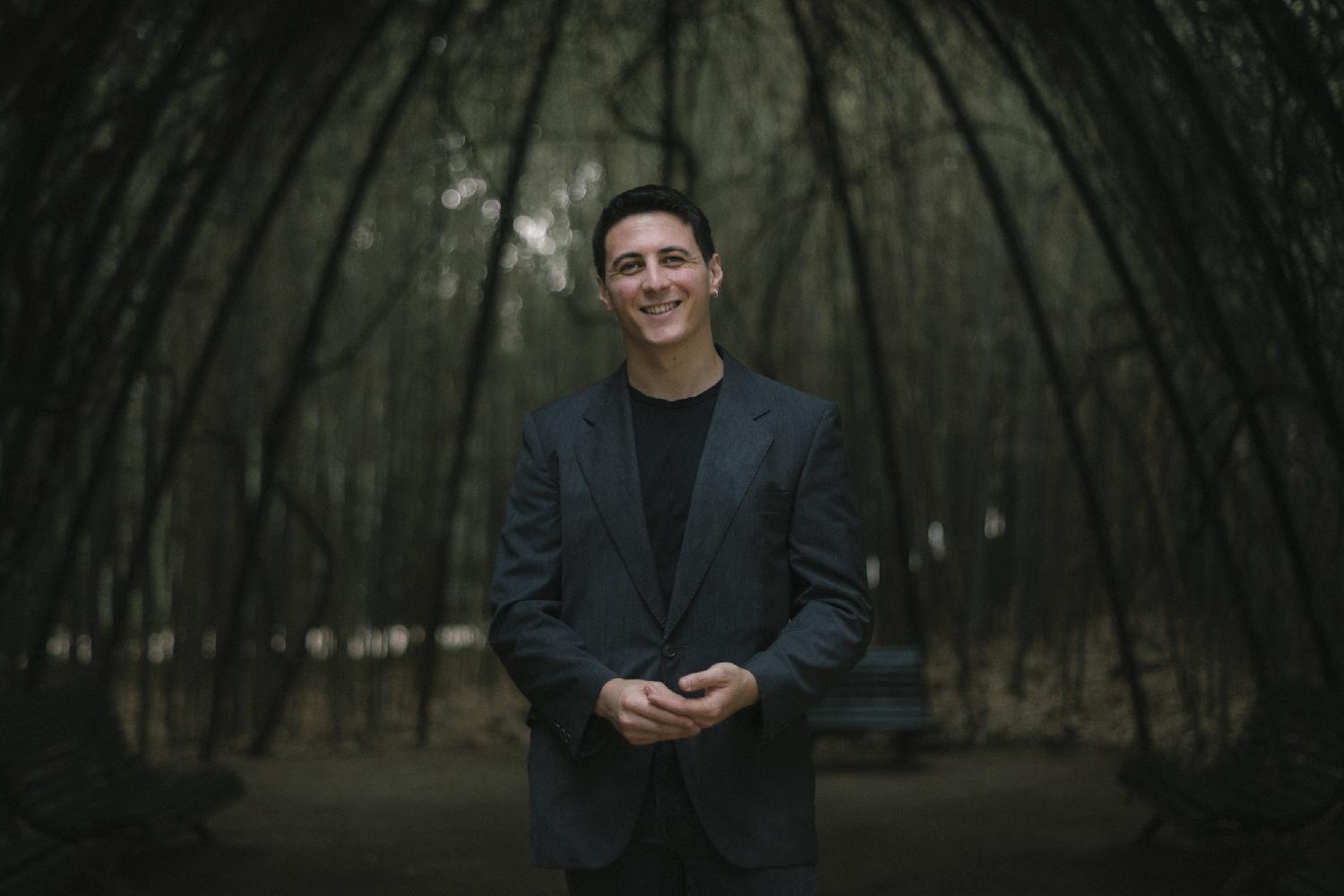 Mago Vicenç Gomez Mago para eventos en Barcelona - Magia cercana y participativa