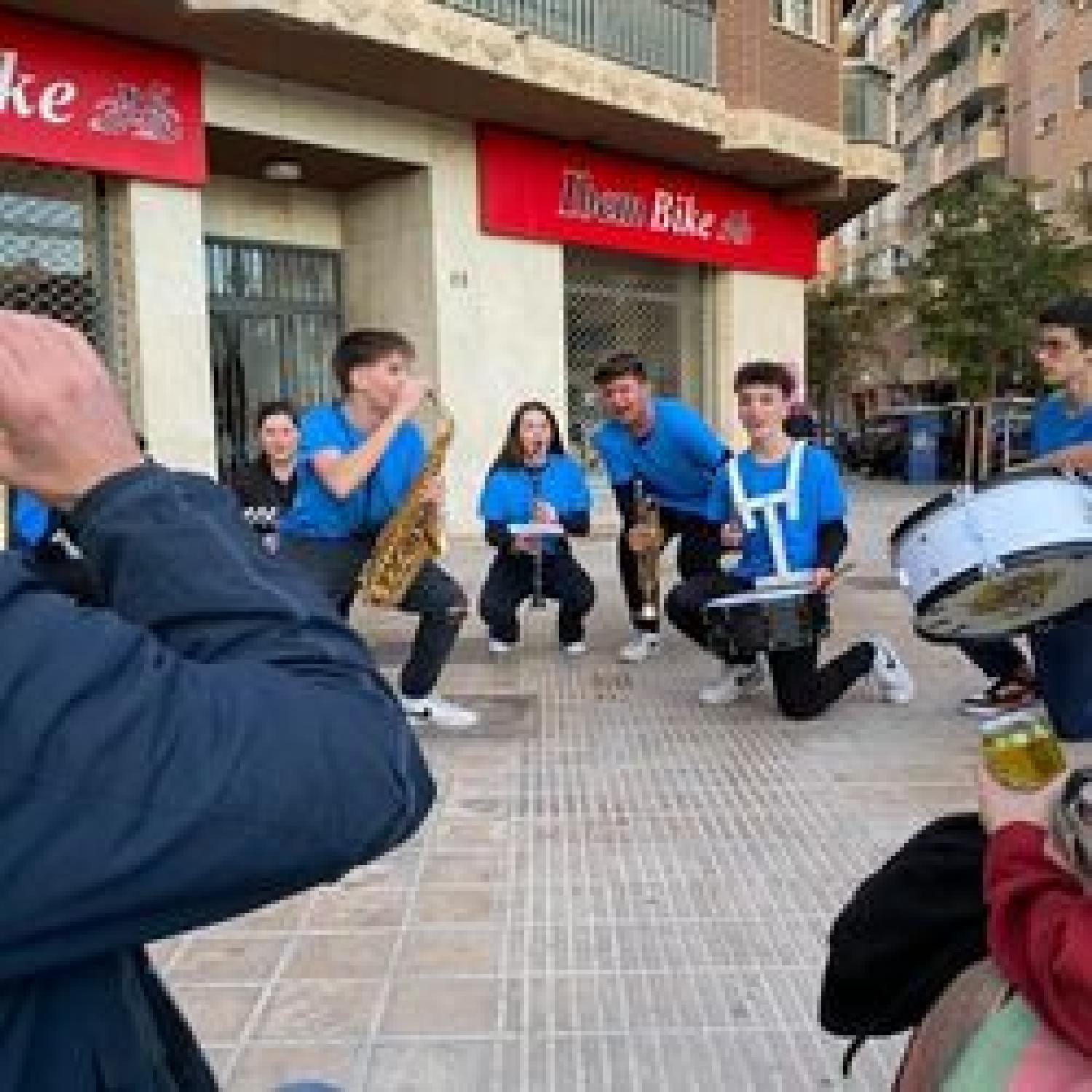 Xaranga los liaos  Música: Música de calle en València