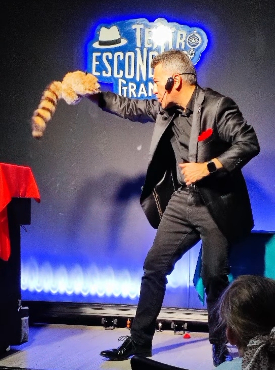 Mago Cossano Mago Cossano Circo: Magos en Madrid