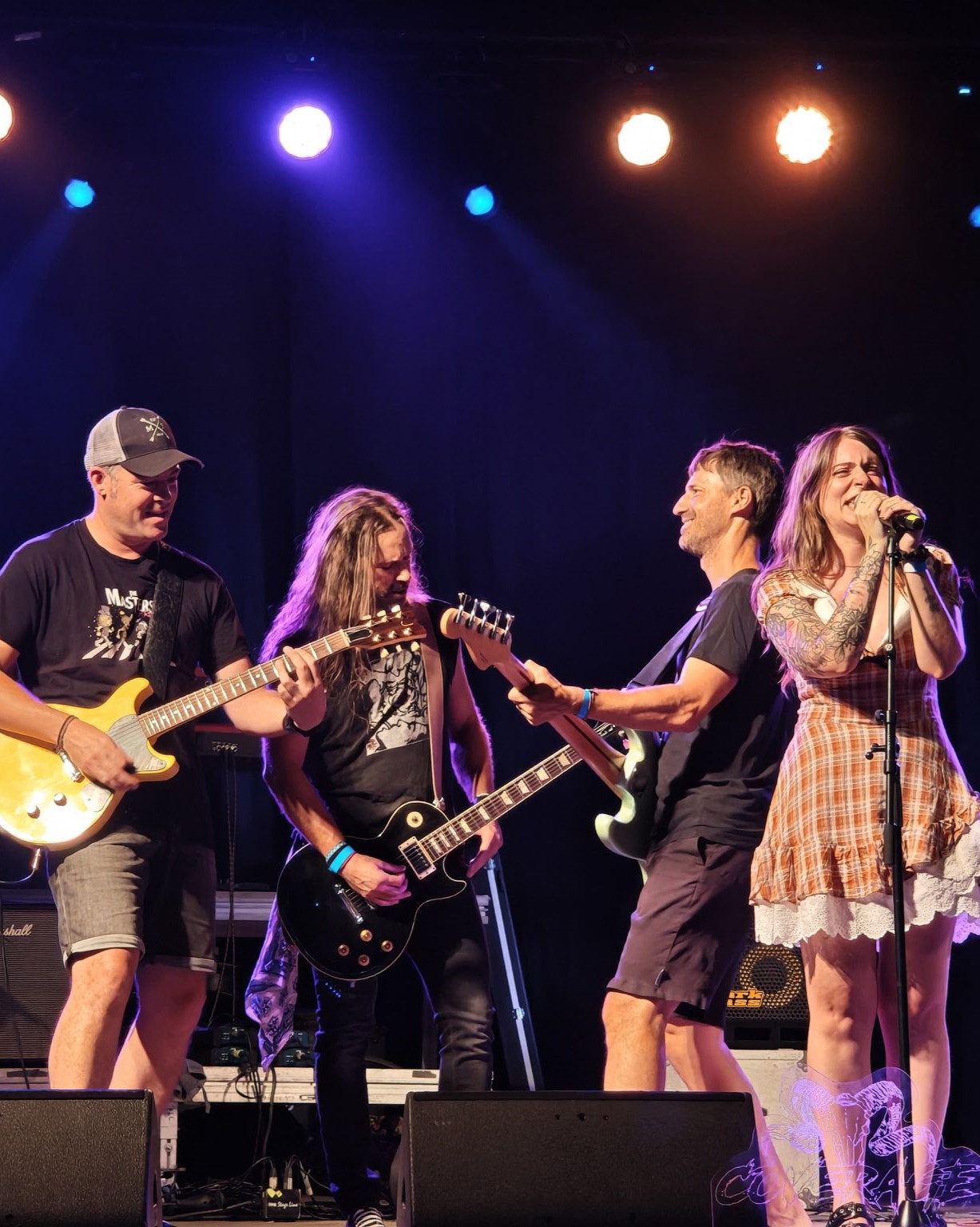 COVERAGE Coverage és una banda de versions de Rock and Roll