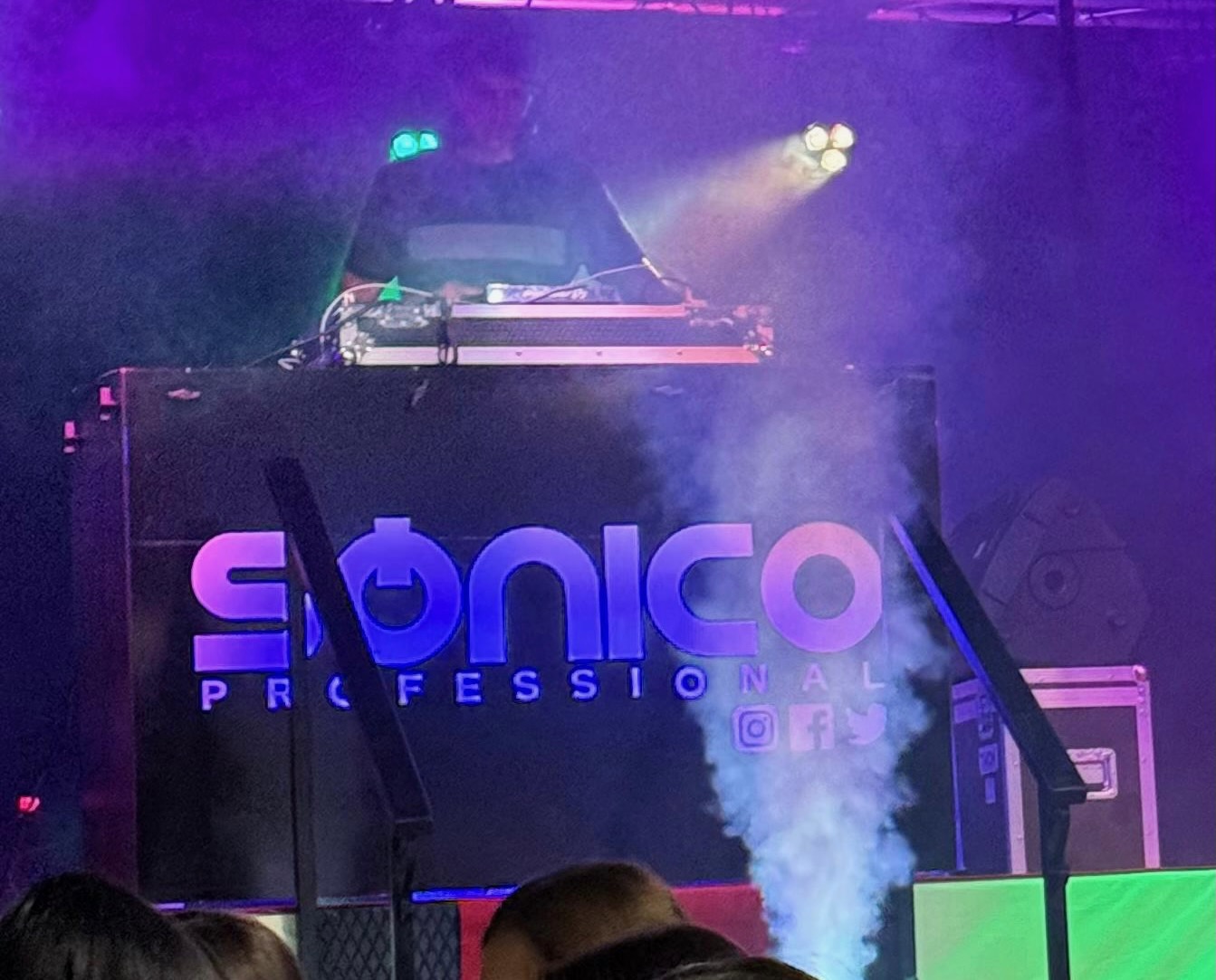 Sonico Professional Música: DJ's en Madrid