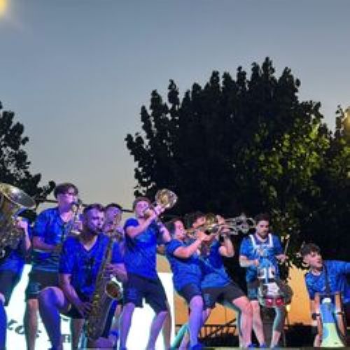 Xaranga Los Trucaos Música: Música de calle en València