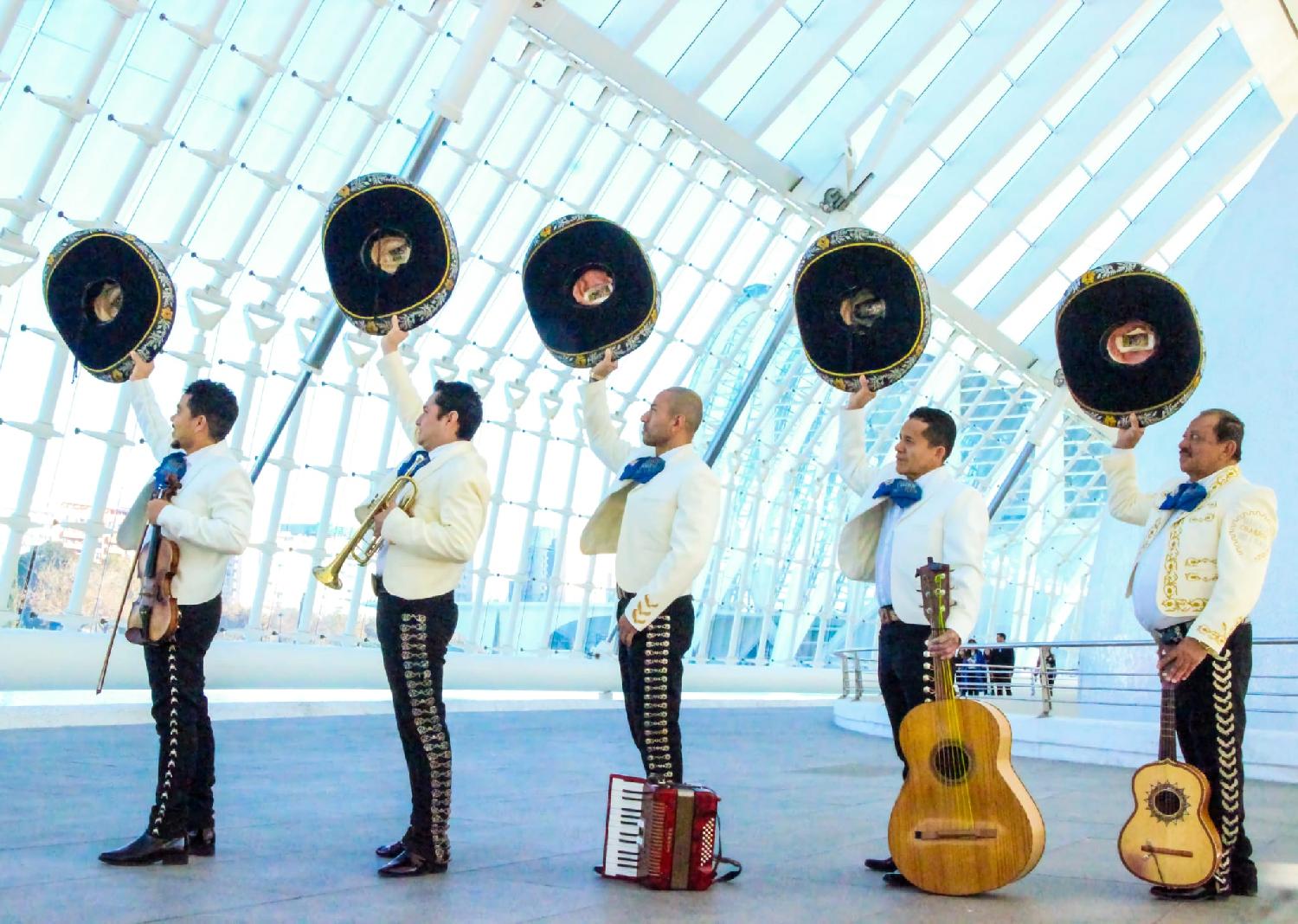 Mariachi en Valencia Reyes Del Mediterráneo Música: Folklore internacional en València