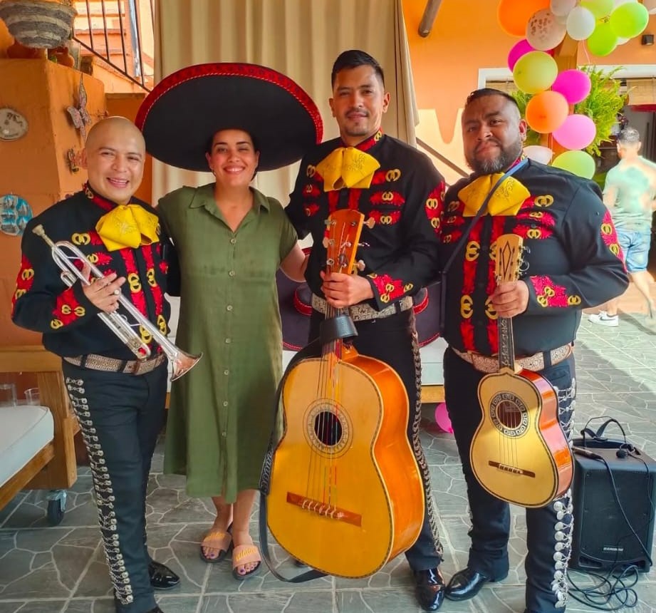 MaRiAcHi Show Barcelona Mariachis a la mejor calidad y precio